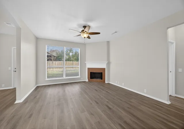 Photo 4 of Sale Pending at 6116 Berkshire Rd, Mc Kinney, TX 75072 | MLS# 21158097 | Listing updated on 2026-08-27