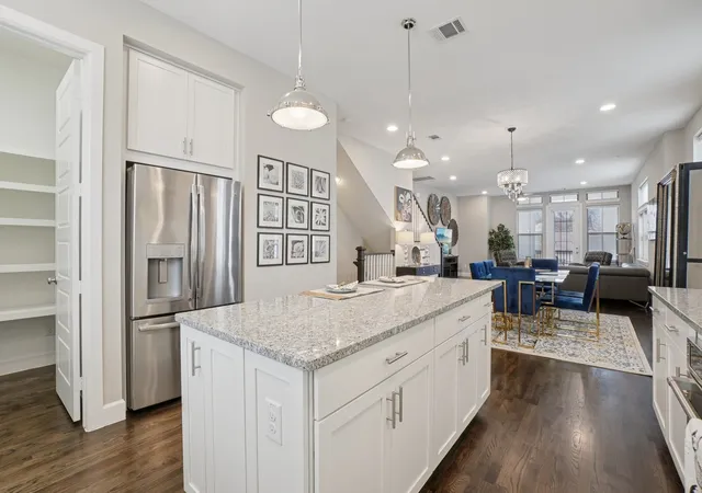 Photo 3 of Townhouse for sale at 4200 Boyer Pl, Dallas, TX 75219 | MLS# 21161736 | Listing updated on 2026-07-22