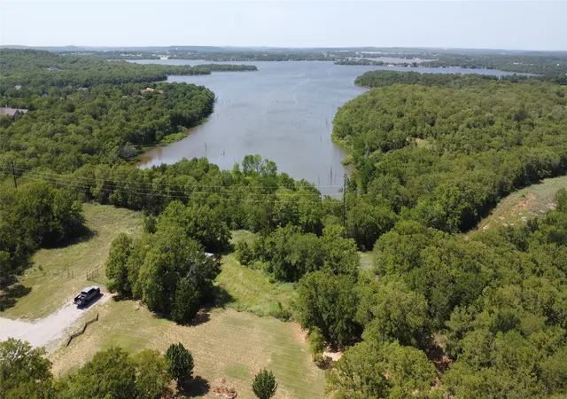 Photo 3 of Land for sale at 194 Lakeview Ct, Sunset, TX 76270 | MLS# 21161860 | Listing updated on 2026-08-22