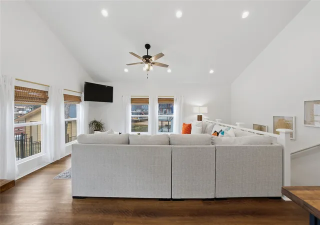 Photo 4 of Single family home for sale at 126 Maples Trl, Mabank, TX 75156 | MLS# 21160358 | Listing updated on 2026-10-02