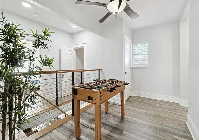 Homes for sale in Dallas, TX | 702 N Edgefield Ave, Dallas, TX 75208 | MLS# 21160226