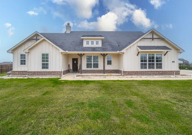 Homes for sale in Oak Ridge, TX | 8432 Abner Rd, Oak Ridge, TX 75161 | MLS# 21162429