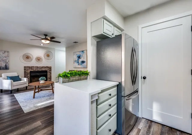 5th image of 2100 Rainbow Dr, Arlington, TX 76011