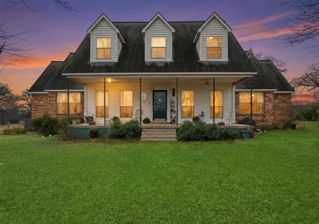 Photo 2 of Single family home for sale at 2411 Fm 1564 W, Caddo Mills, TX 75135 | MLS# 21161048 | Listing updated on 2026-08-25