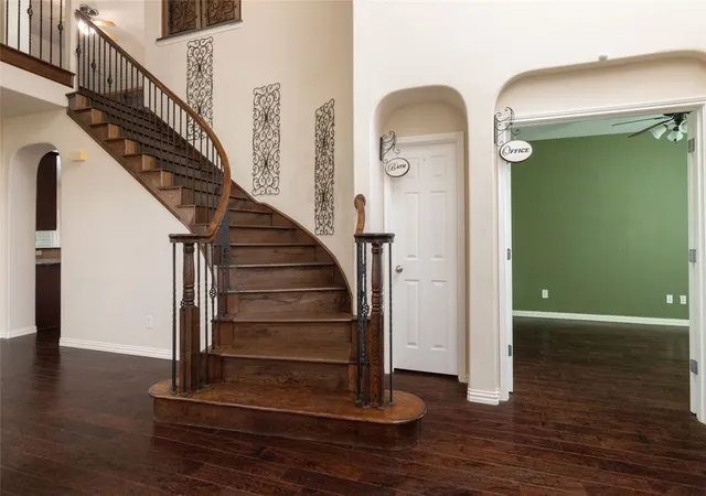 Photo 3 of Single family home for sale at 1324 Elise, Cedar Hill, TX 75104 | MLS# 21162553 | Listing updated on 2026-10-02
