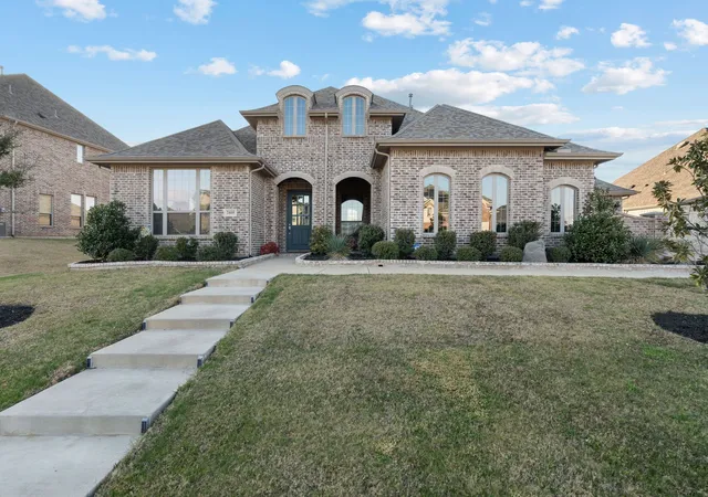 Photo 2 of Sale Pending at 2805 Chandler Ct, Mansfield, TX 76063 | MLS# 21161637 | Listing updated on 2026-07-05