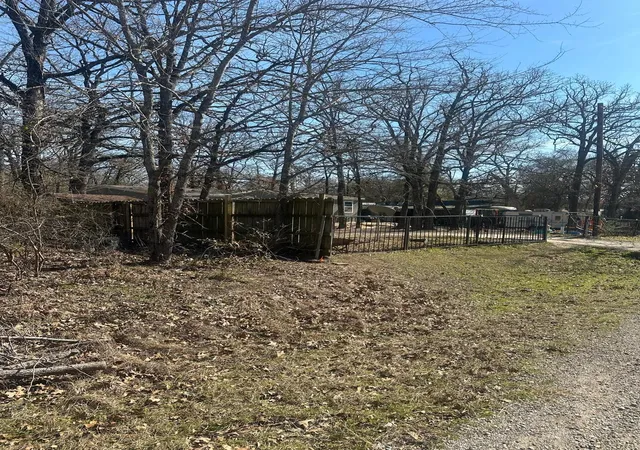 Homes for sale in Mabank, TX | 6147 Indian Harbor Dr, Mabank, TX 75156 | MLS# 21162606