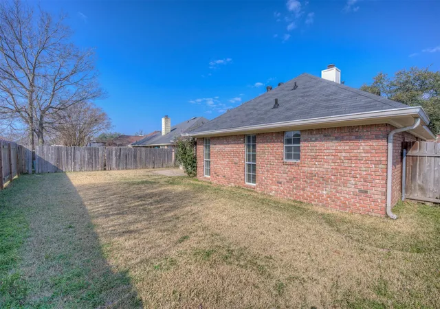 Homes for sale in Bossier City, LA | 5908 Stockwood St, Bossier City, LA 71111 | MLS# 21162500