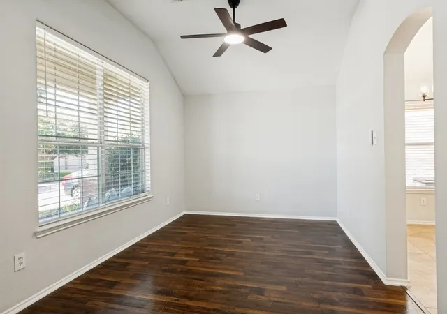 Photo 4 of Single family home for sale at 9217 Oldwest Trl, Fort Worth, TX 76131 | MLS# 21162871 | Listing updated on 2026-09-23