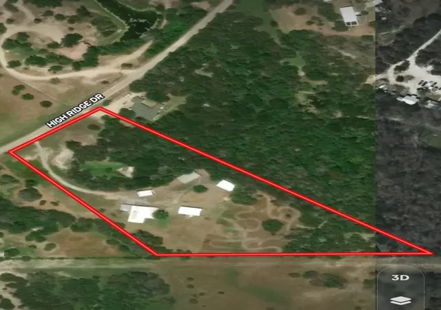 Photo 4 of Single family home for sale at 170 High Ridge Dr, Azle, TX 76020 | MLS# 21162999 | Listing updated on 2026-09-30