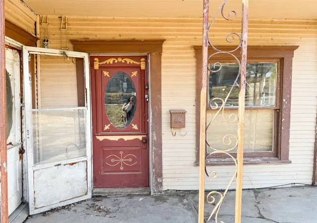 Homes for sale in Cisco, TX | 306 W 3rd St, Cisco, TX 76437 | MLS# 21163014