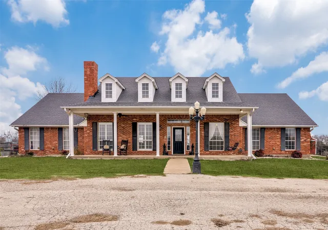 Photo 3 of Single family home for sale at 19930 County Road 324, Terrell, TX 75160 | MLS# 21163042 | Listing updated on 2026-10-05