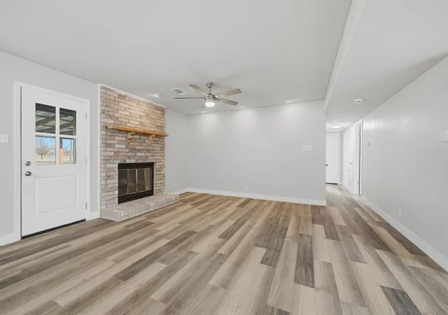 Photo 3 of Sale Pending at 4805 Park Ave, Sherman, TX 75092 | MLS# 21161620 | Listing updated on 2026-09-18