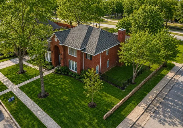 Photo 4 of Single family home for sale at 6521 Lynch Ln, Garland, TX 75044 | MLS# 21163465 | Listing updated on 2026-10-02