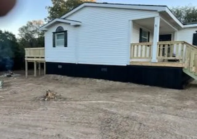 Photo 3 of Manufactured home for sale at 109 Canyon Valley Ct, Weatherford, TX 76085 | MLS# 21163872 | Listing updated on 2026-10-06