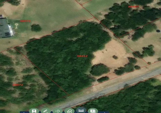 Photo 2 of Land for sale at 303 Bluffview Ln, Corsicana, TX 75109 | MLS# 21163994 | Listing updated on 2026-07-14