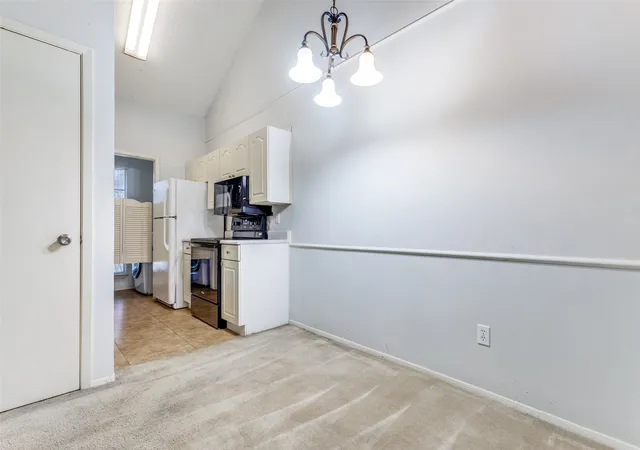 Photo 3 of Sale Pending at 5981 Arapaho #1106, Dallas, TX 75248 | MLS# 21163121 | Listing updated on 2026-08-28