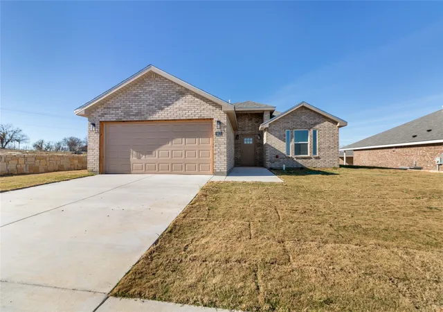 Homes for sale in Coleman, TX | 913 E 3rd St, Coleman, TX 76834 | MLS# 21164506