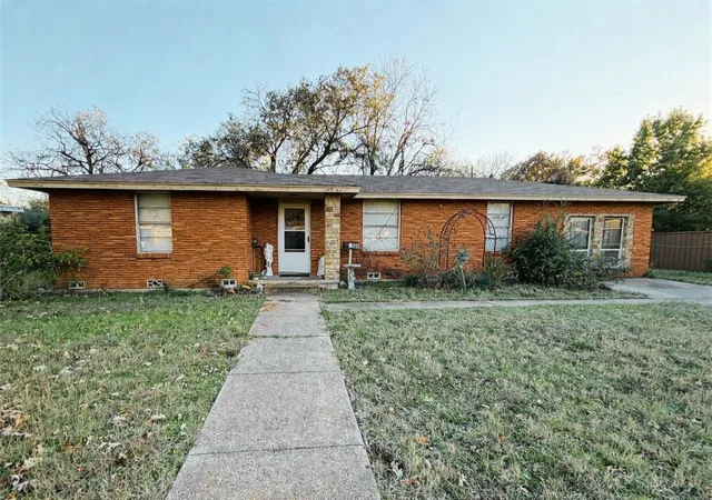 Photo 1 of Sale Pending at 7008 Briley Dr, North Richland Hills, TX 76180 | MLS# 21163335 | Listing updated on 2026-08-27