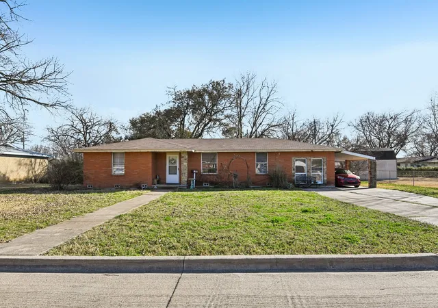 Photo 2 of Sale Pending at 7008 Briley Dr, North Richland Hills, TX 76180 | MLS# 21163335 | Listing updated on 2026-08-27
