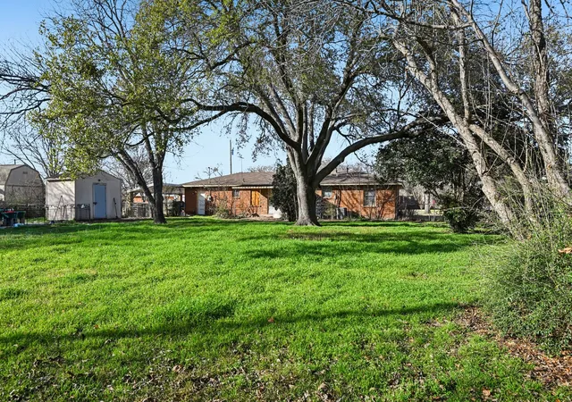 Photo 40 of Sale Pending at 7008 Briley Dr, North Richland Hills, TX 76180 | MLS# 21163335 | Listing updated on 2026-08-27