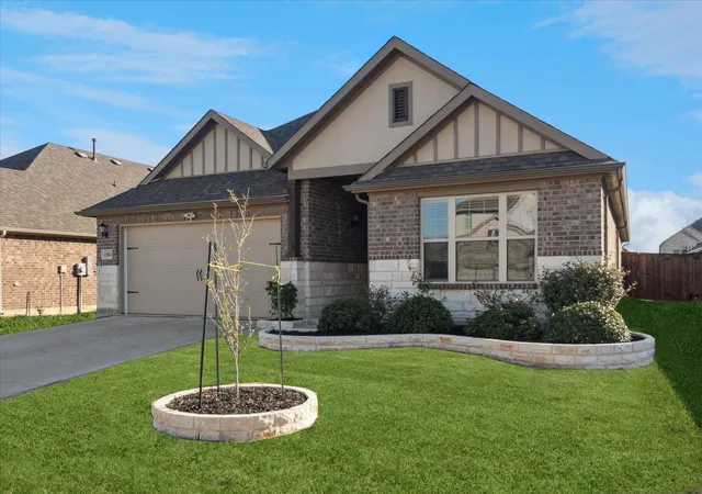 2nd image of 13068 Mizell Ln, Providence Village, TX 76227 | MLS# 21164458