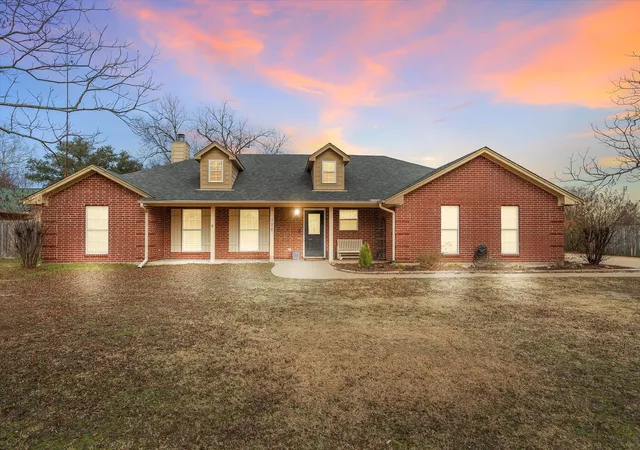 Photo 2 of Sale Pending at 128 Colorado, Van, TX 75790 | MLS# 21164662 | Listing updated on 2026-09-23