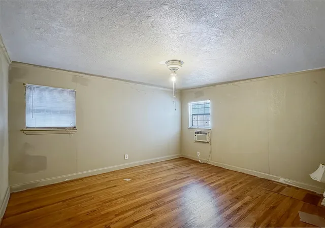 3rd image of 5532 Junius St, Dallas, TX 75214 | MLS# 21164810