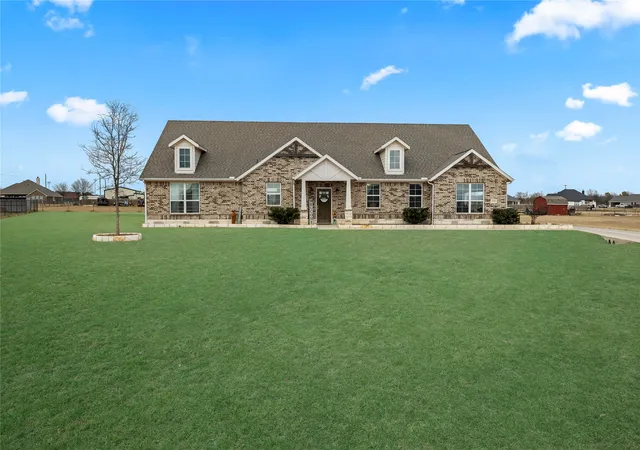 Homes for sale in Rio Vista, TX | 308 Olde Knoll Pl, Rio Vista, TX 76093 | MLS# 21164130