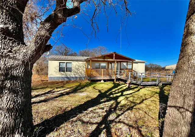 Photo 2 of Manufactured home for sale at 258 Pr 2698, Alvord, TX 76225 | MLS# 21162823 | Listing updated on 2026-08-21