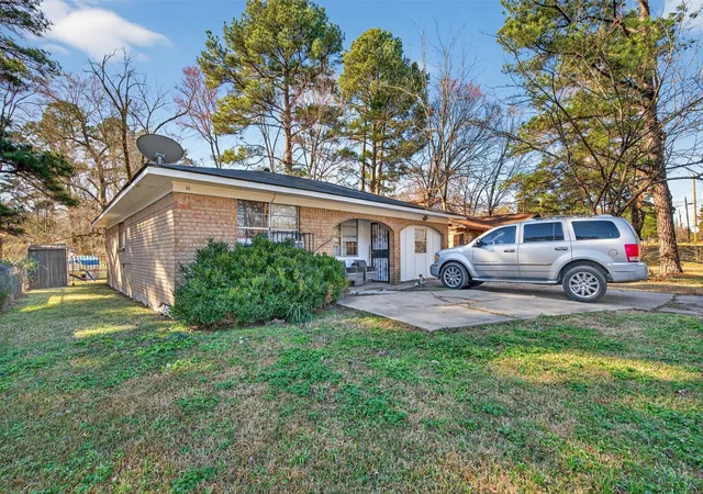 Photo 1 of Single family home for sale at 2791 Kelsey St, Shreveport, LA 71107 | MLS# 21164947 | Listing updated on 2026-08-18