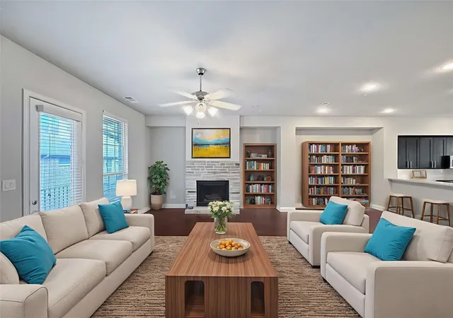 Photo 2 of Townhouse for sale at 573 W Royal Ln, Irving, TX 75039 | MLS# 21163478 | Listing updated on 2026-08-27
