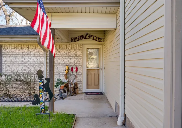 Photo 2 of Sale Pending at 23126 J E B Cir, Frankston, TX 75763 | MLS# 21165155 | Listing updated on 2026-07-20