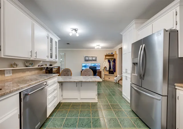Photo 4 of Sale Pending at 23126 J E B Cir, Frankston, TX 75763 | MLS# 21165155 | Listing updated on 2026-07-20