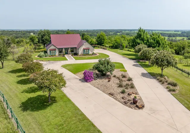 Homes for sale in Comanche, TX | 501 County Road 103, Comanche, TX 76442 | MLS# 21165207