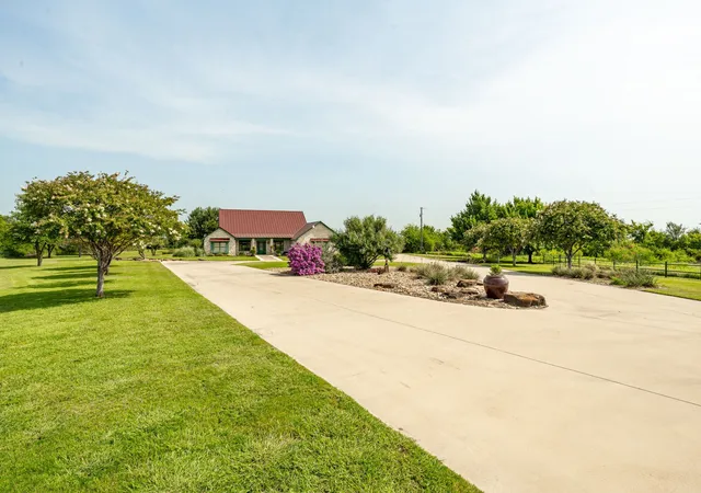 Homes for sale in Comanche, TX | 501 County Road 103, Comanche, TX 76442 | MLS# 21165207
