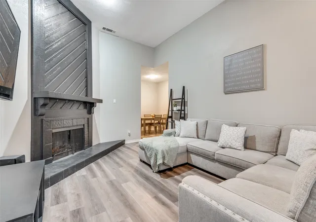 Photo 2 of Condo for sale at 2110 Randy Snow Rd #313, Arlington, TX 76011 | MLS# 21163457 | Listing updated on 2026-08-03
