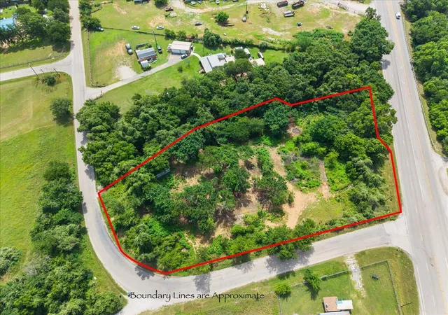 2nd image of 1247 Cr 4590, Boyd, TX 76023 | MLS# 21165776