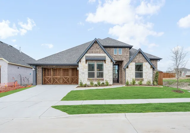 Photo 1 of Sale Pending at 2406 Drummond St, Forney, TX 75126 | MLS# 21165954 | Listing updated on 2026-10-05
