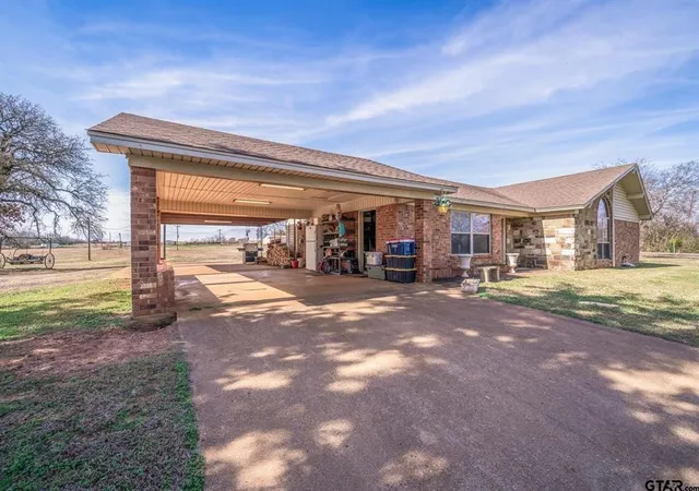 Homes for sale in Jacksonville, TX | 4220 Fm 235, Jacksonville, TX 75766 | MLS# 21166089