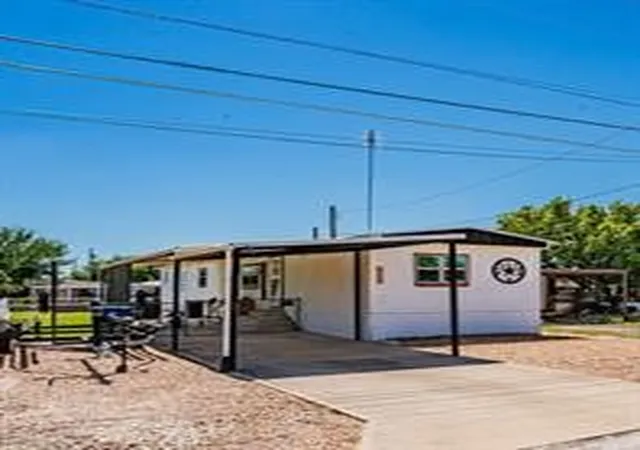 1st image of 6606 Dayla Ct, Granbury, TX 76049 | MLS# 21166099