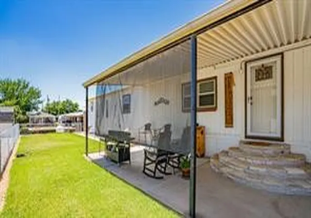 image of 6606 Dayla Ct, Granbury, TX 76049 | MLS# 21166099