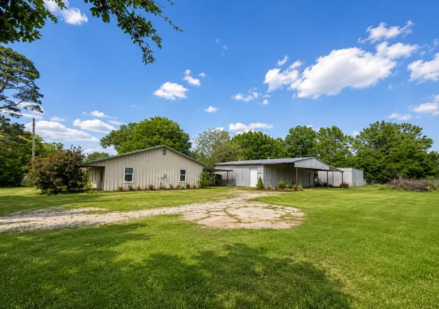 Homes for sale in Blossom, TX | 140 Pecan St, Blossom, TX 75416 | MLS# 21165857