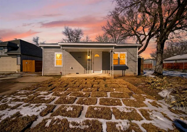 Homes for sale in Cleburne, TX | 603 E Willingham St, Cleburne, TX 76031 | MLS# 21164527