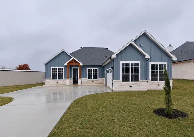 Homes for sale in Trinidad, TX | 339 Cross Tie Ranch Rd, Trinidad, TX 75163 | MLS# 21165026