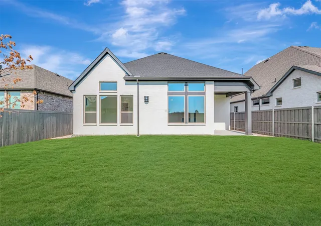 Photo 2 of Single family home for sale at 3780 Bermuda Grass Wy, Venus, TX 76084 | MLS# 21166701 | Listing updated on 2026-10-04
