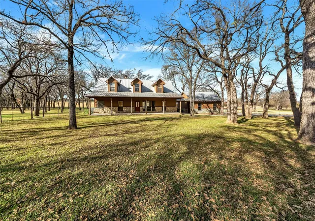 Photo 3 of Single family home for sale at 131 County Road 4680, Boyd, TX 76023 | MLS# 21166735 | Listing updated on 2026-09-30