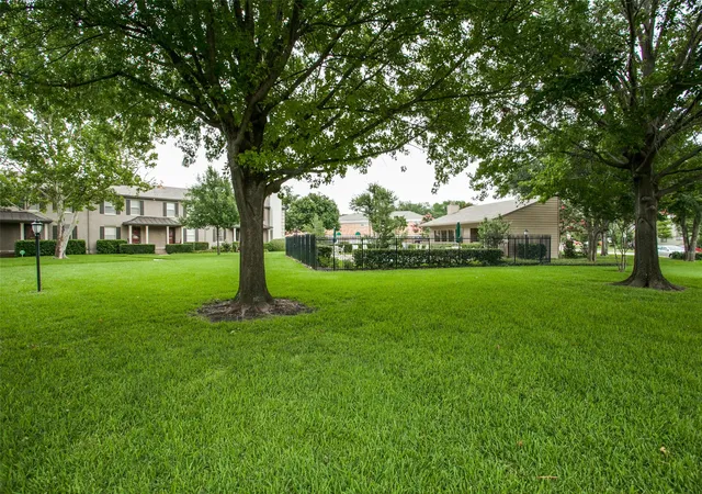 Homes for sale in Dallas, TX | 6488 Bordeaux Avenue, Dallas, TX 75209 | Houzeo