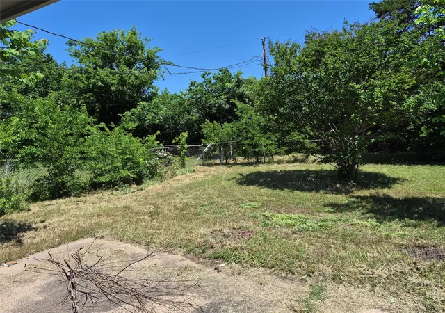 Homes for sale in Cedar Hill, TX | 117 Yorkshire Dr, Cedar Hill, TX 75104 | MLS# 21167030