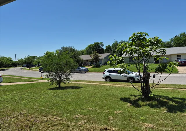 Homes for sale in Cedar Hill, TX | 117 Yorkshire Dr, Cedar Hill, TX 75104 | MLS# 21167030